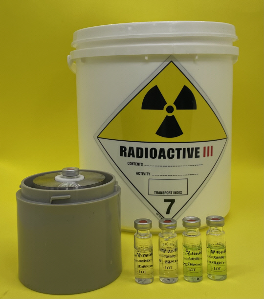 한국원자력연구원은 RFT-30 사이클로트론에서 생산한 의료용 방사성동위원소인 저마늄-63, 지르코늄-89 EMD 2종을 아시아권에 수출했다. 사진은 의료용 방사성동위원소.  원자력연 제공